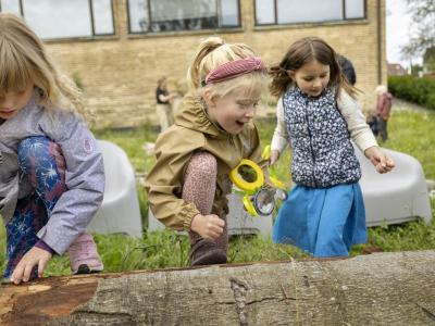Børn i Bibliotekshaven
